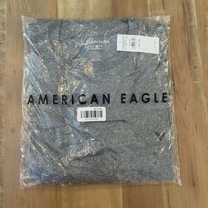 American Eagle Outfitters Heather Gray Short-Sleeve Tee